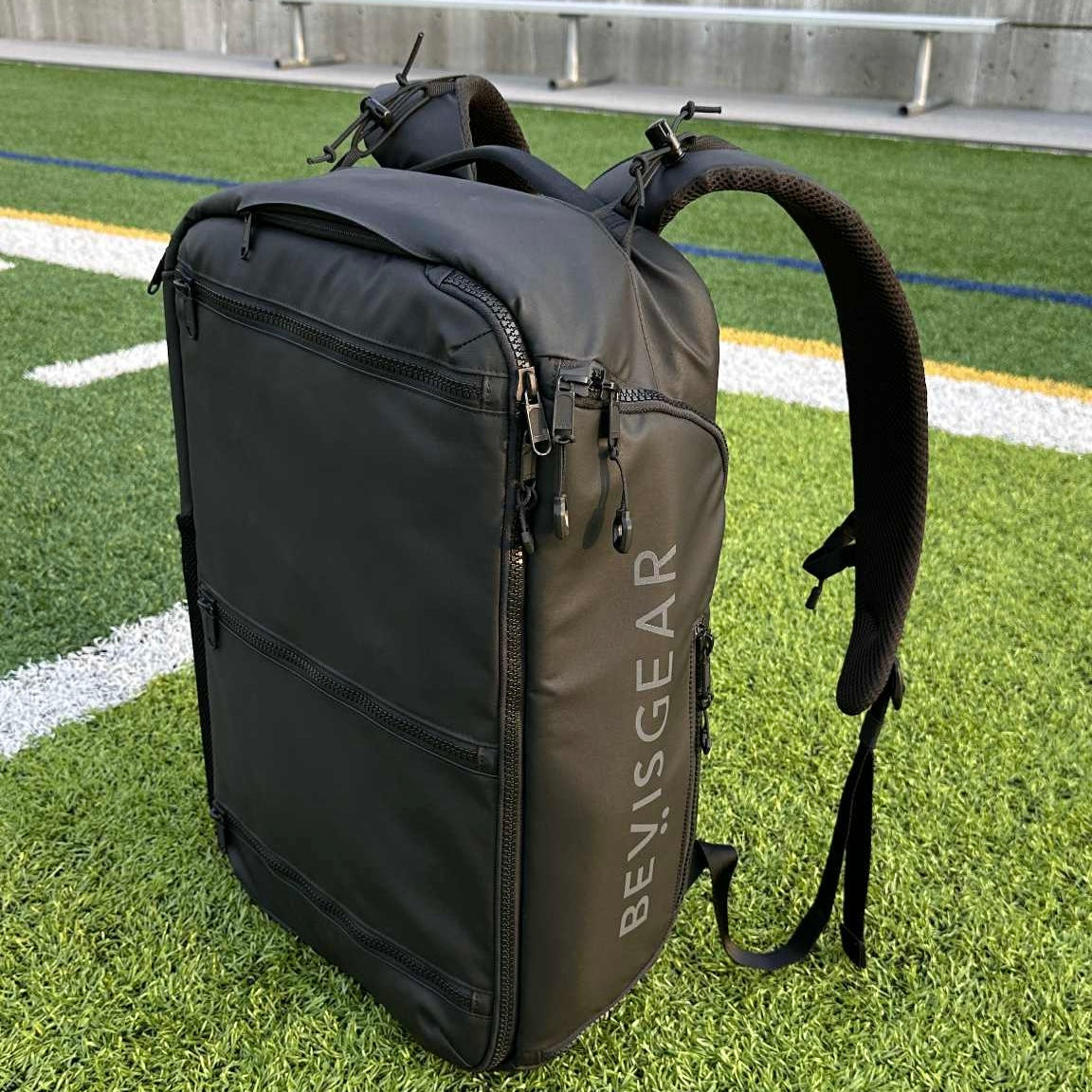 NEW! 31L PUSH BUTTON BACKPACK NEW! 31L PUSH BUTTON BACKPACK